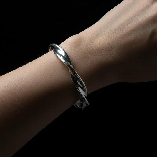 Moebius Infinity Bracelet (Sterling Silver)